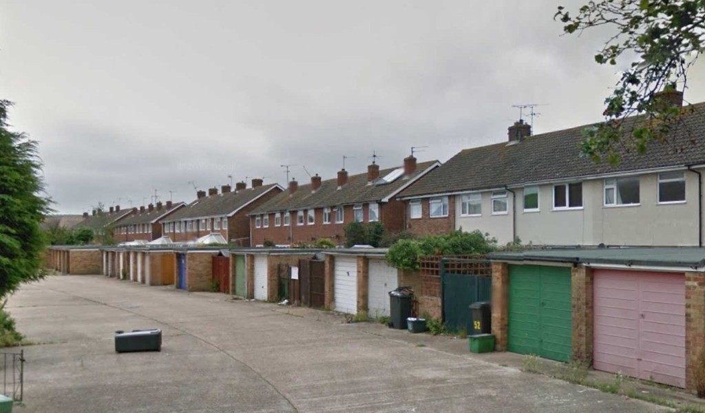 Spacious garage for storage and parking EASTBOURNE (BN22) in