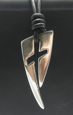 Extravagant Sterling Silver Necklace Cross Pendant Natural Leather 925 Empress