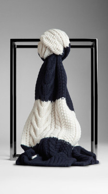 Pre-owned Burberry Aran Unisex Cashmere Wool Knitted Scarf Wrap In White /navy