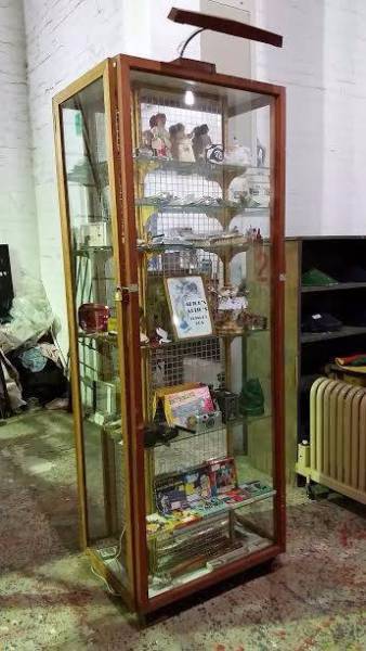 Art-Deco Display Cabinet that Wraps around a pole ...