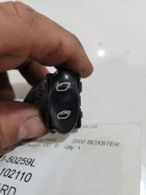 Driver Front Door Switch Driver's GT2 Window Fits 00-01 PORSCHE 911 65998