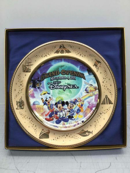 Disney sea 1993~1996,2001~2007年 記念皿 Tokyo Disney Sea September 4, 2001 Grand Opening