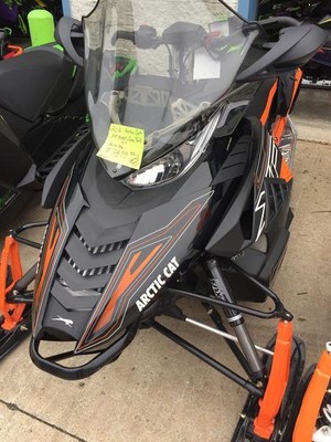 2016 Arctic Cat® XF 9000 Crosstrek