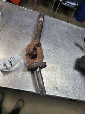 Driver Axle Shaft Front Axle DRW Fits 99-01 FORD F350SD PICKUP 589892