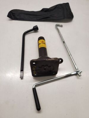 Toyota 4 Runner, Jack And Tool Kit Complete, 1996-2002