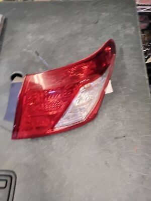 Passenger Tail Light Quarter Panel Mounted Fits 2007-2009