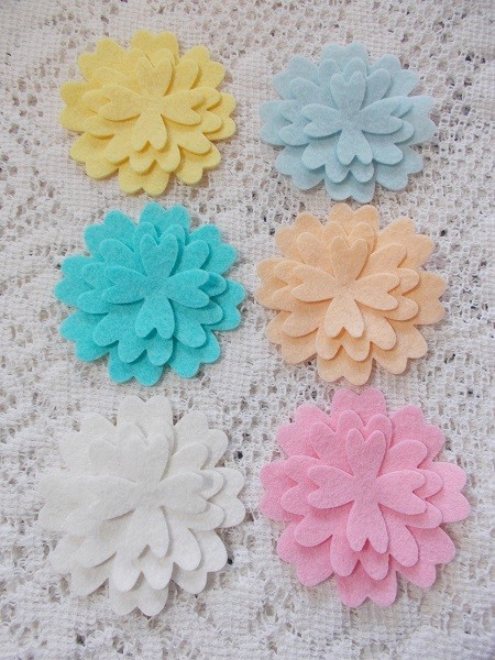 Felt Flower Die Cuts (Creamsicle) 6 Full Flowers (18 pieces) Wool Blend Felt