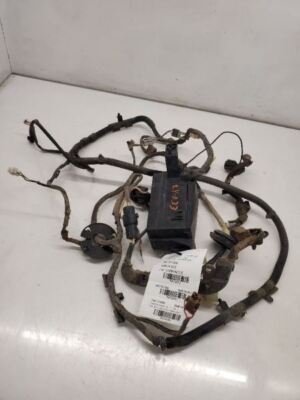 トヨタ4×4 PICKUP BRUISER No5848 スイッチ 電池box 84 - 88 TOYOTA Pickup 89 4Runner Under Hood Engine Fuse Box