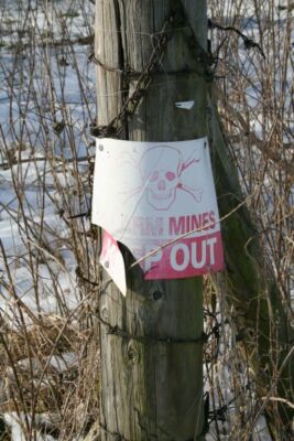 Photo 6x4 This is worrying Cholsey When I saw the word mines I could not  c2009