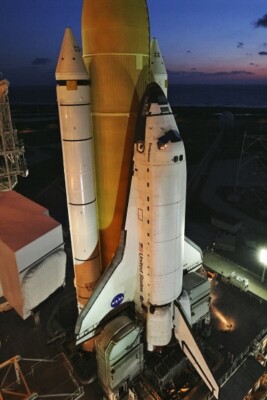 New Photo: Space Shuttle Endeavour Prepares for Mission STS-126 - 6 Sizes!