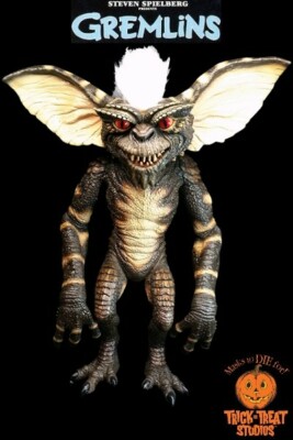 Gremlins Stripe Gremlin Evil Puppet Prop Trick or Treat Studios Green Halloween