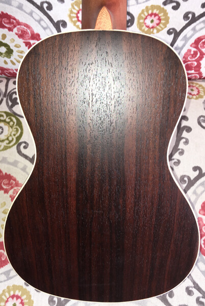 Spruce/ Rosewood Concert Ukulele w/Gigbag