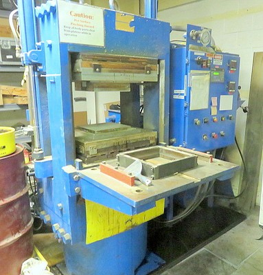 EEMCO 340 TON HYDRAULIC MOLDING PLATEN POST PRESS