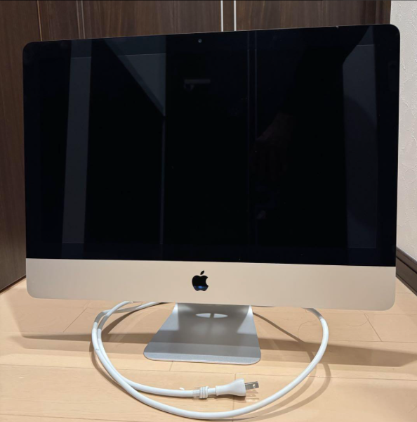 Apple iMac 21.5
