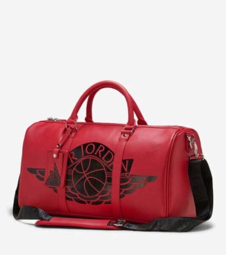 ナイキ エアジョーダンプレミアムレッドレザーダッフルバッグ9A0165-R78 Nike Air Jordan Bags | Nike Air Jordan Premium Red Leather