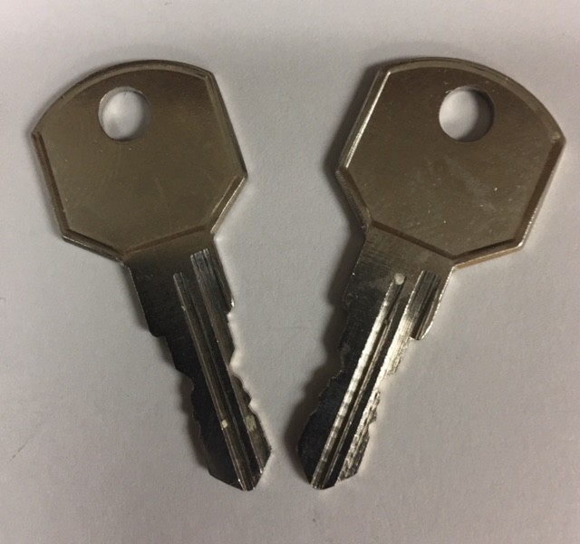 2 THandle keysBauerCode K169 Camper TopperRVCamper ShellTruck CapKey 