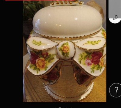 Royal Albert Old Country Roses Biscuit Barrel Cookie Jar Signed Numbered