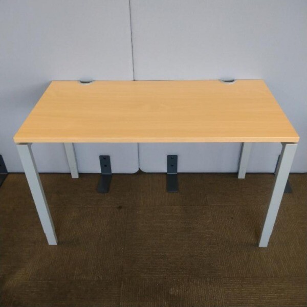 Haworth Beech Height Adjustable Office Desk 1200mm x 600mm in Hull