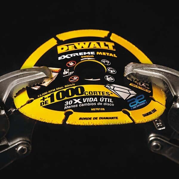 Dewalt 4-1/2 inch  115 mm Extreme Metal Diamond Cutting 