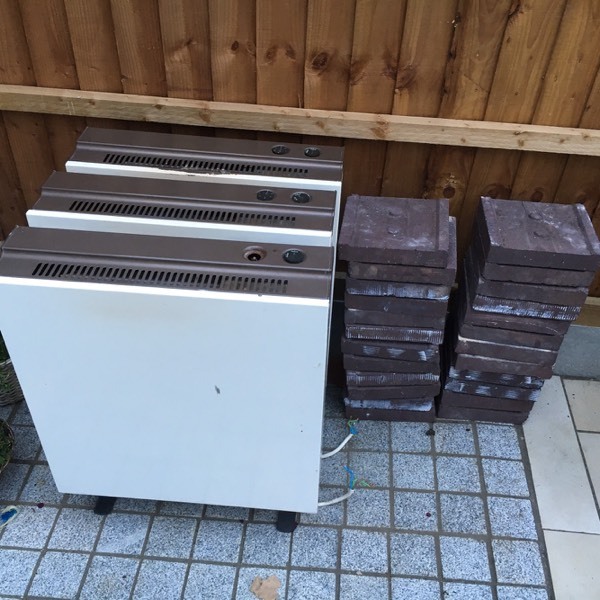Electric storage heaters Creda 1.7kw and bricks heating economy 7