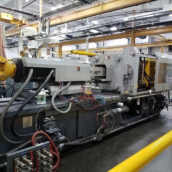 Van Dorn 300 Injection Molding Machine, 300 US ton, Yr. 1997, 30 oz.,#8300