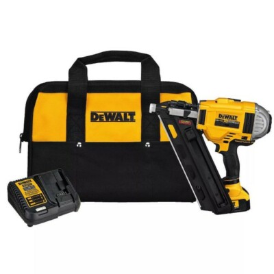 DEWALT CANADA 20V Li-Ion Cordless Brushless 2-Speed 33-Degree Framing Nailer Kit