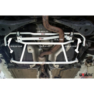 Ultra Racing FOR AUDI TTS (8J) 2.0T 2008-2014 REAR LOWER SIDE MEMBER BRACE