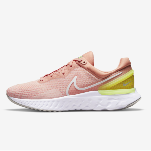 

Женские кроссовки Nike React Miler 3 — DD0491 800 Expeditedship, Light pink, Nike React Miler 3