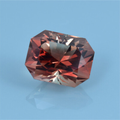 CustomGems 4.39 Carat Watermelon Red and Green Oregon Sunstone