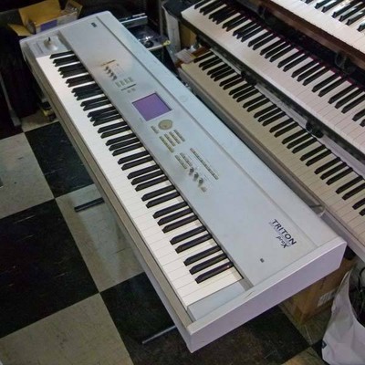 Synthesizers Keys Workstation Synthesizer