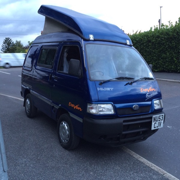 Daihatsu hijet camper