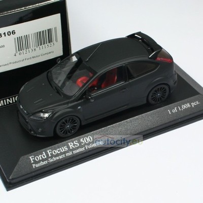 FORD FOCUS RS 500 PANTHER-SCHWARZ MIT MATTER FOLIERUNG