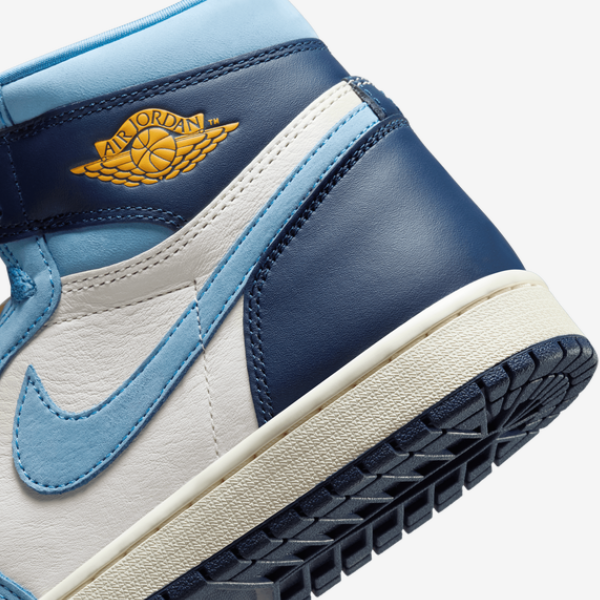 Pre-owned Nike Women's Jordan 1 Retro High Og 'university Blue' (fd2596-400) Expeditedship