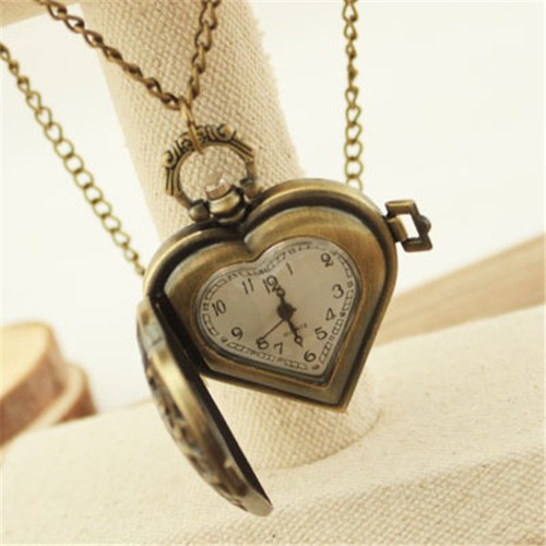 Unisex-Hollow-Bronze-Quartz-Heart-shaped-Pocket-Watch-Necklace-Pendant-GIFT-GG