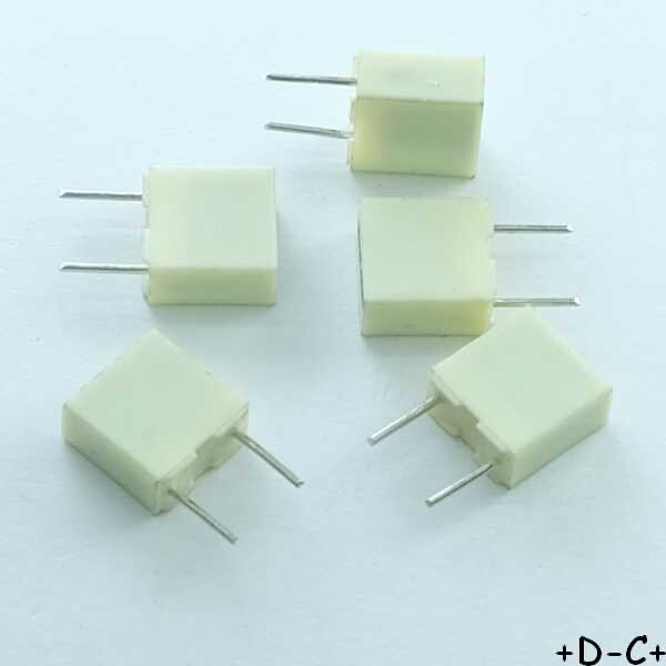 Condensateur Film 47nf 100vdc 7.2x6.5x2.5mm Pas5 10% Pet Kemet R82 (Lot De 5)