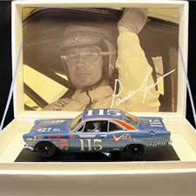 Monogram 85-4831  '67 Ford Fairlane   #115   Parnelli Jones  NIB