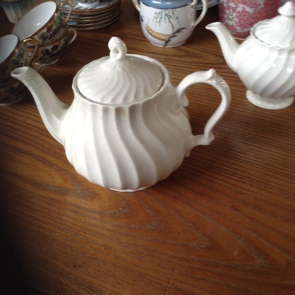White China Teapots for sale in UK View 64 bargains