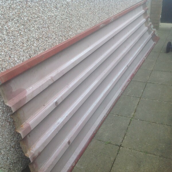 Box profile roofing sheets x 2 in East End, Glasgow 