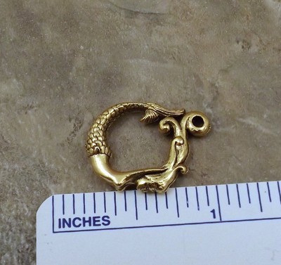 10 Gold Tone Pewter Mermaid & Waves Toggle Clasps - 5155