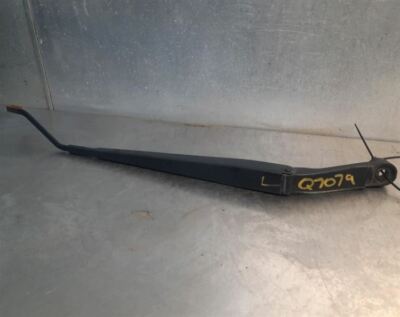 07-11 VERSA DRIVER WIPER ARM 