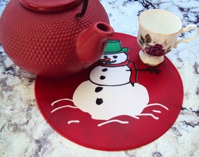 Red Snowman Silicone Table Placemat, Table Trivet, Kitchen Hot Pad, Table Decor