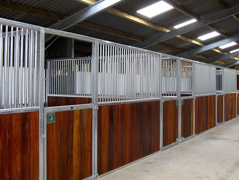 Monarch Equestrian Imperial Internal Stables New in East Grinstead