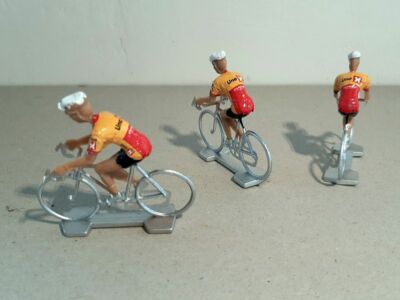 Lot de 3 cyclistes miniatures Equipes 2020 Tour de france  - Cycling figure