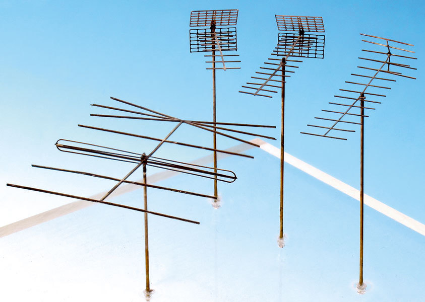 Weinert Radio-und Fernsehantennen  4 Stück   Nr.3245   für H0