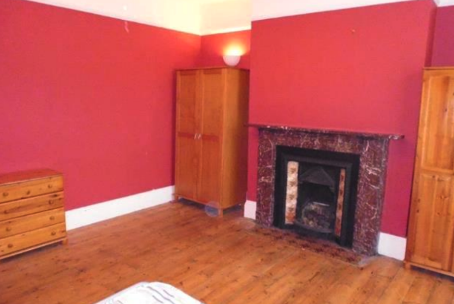 8 bedroom house in Clarendon Street, Bedford MK41 7SQ in Bedford