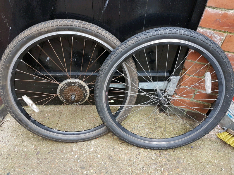 Carrera wheels 27.5