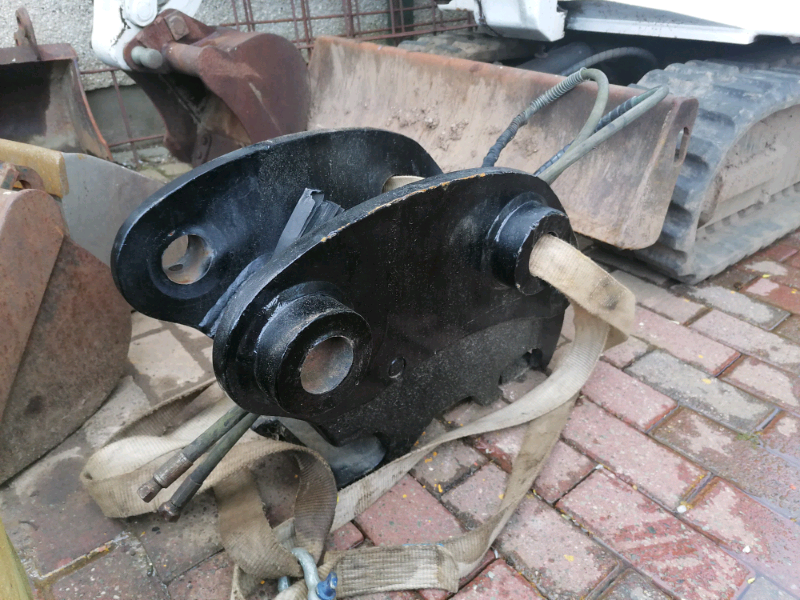 Digger Quick hitch in Inverness, Highland Gumtree