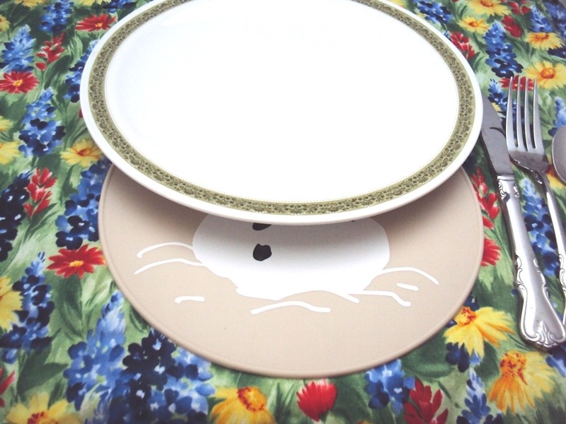 Beige Silicone Snowman Table Placemat, Table Trivet, Kitchen Hot Pad, Table Mat