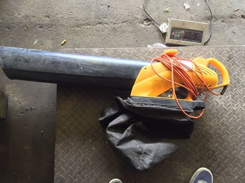Jcb Heavy duty Leaf blower & vacuum all works great only £20Ono in