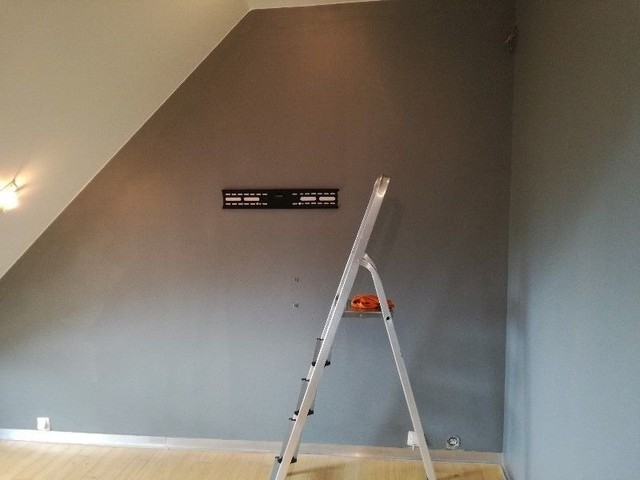 Painter And Decorator Tiler Joiner Handyman In West Derby